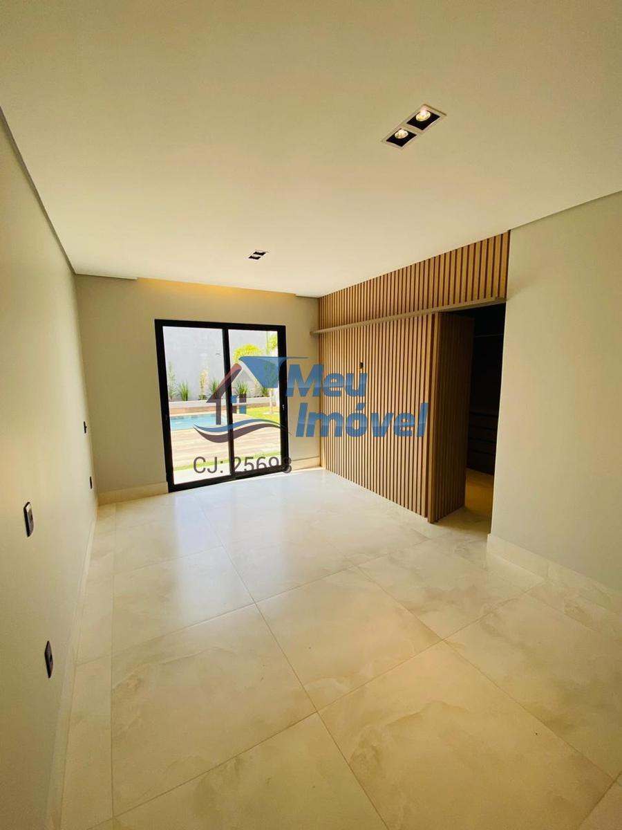 Casa em Condomínio, Brasília/Plano Piloto, 3 Quartos, 4 Vagas, 3 Suítes