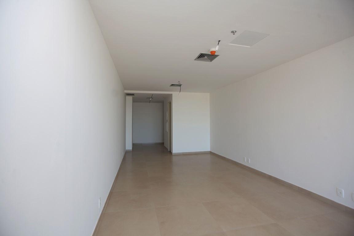Sala, Asa Norte, 0 Quarto, 1 Vaga, 0 Suíte