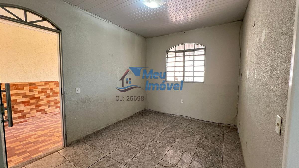 Casa, Ceilândia Norte, 4 Quartos, 3 Vagas, 1 Suíte