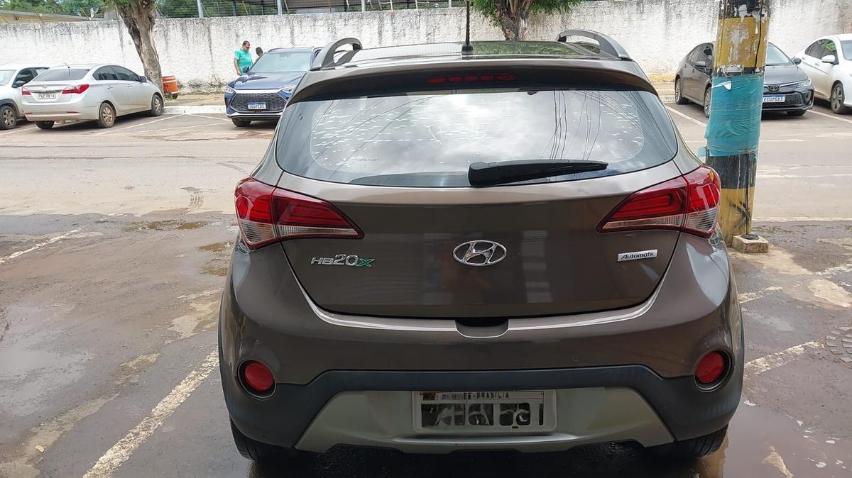 Hyundai Hb20x Premium 1.6 Flex 16v Aut.