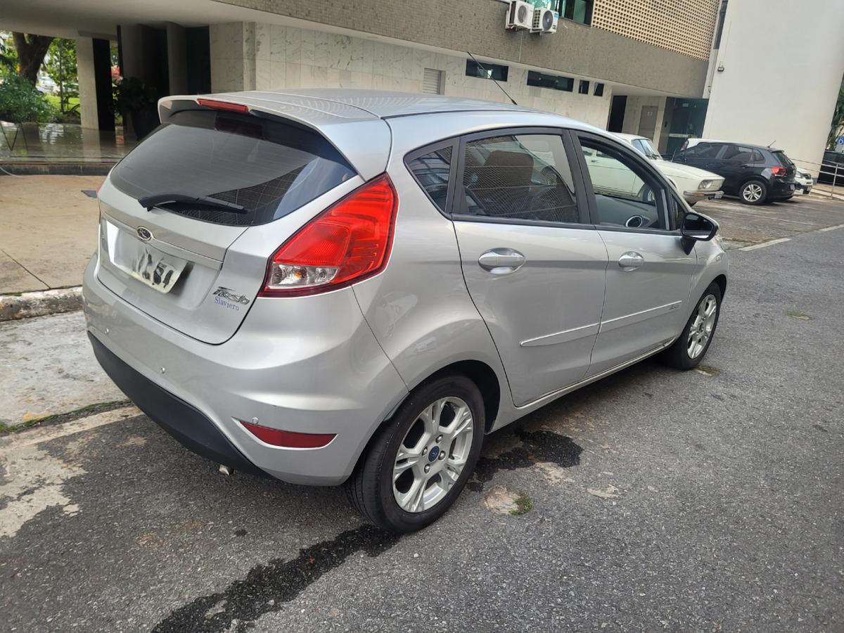 Ford Fiesta Se 1.6 8v Flex 5p