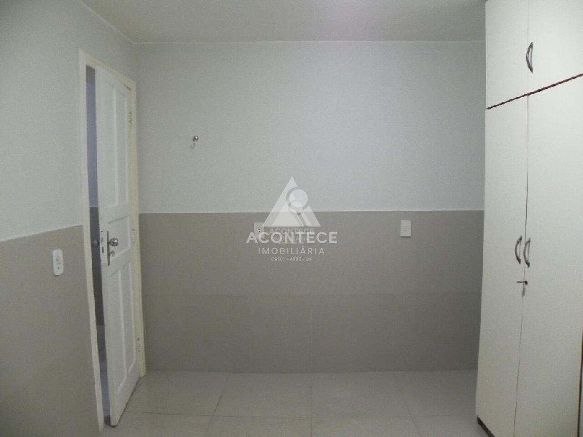 Casa, Candangolândia, 7 Quartos, 1 Vaga, 1 Suíte