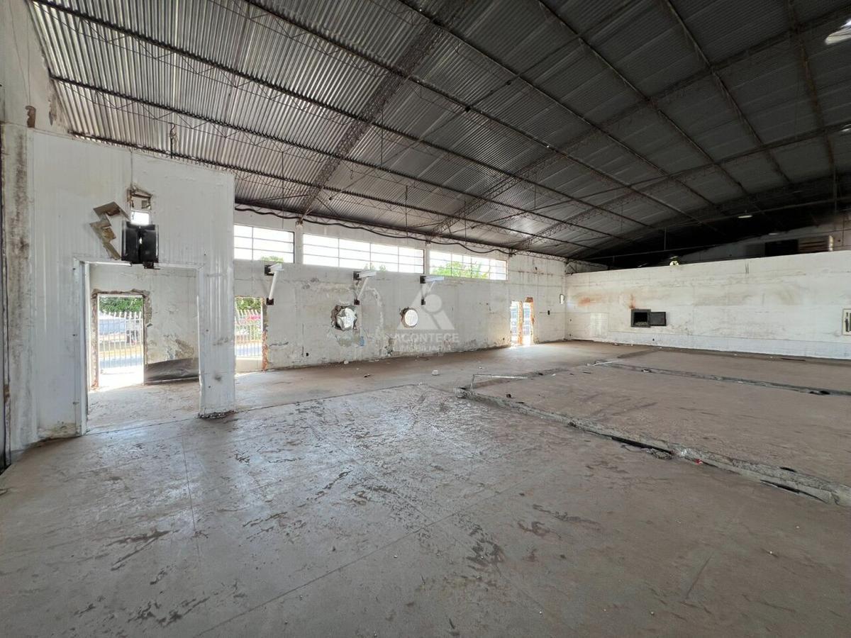 Casa Comercial, Zona Industrial