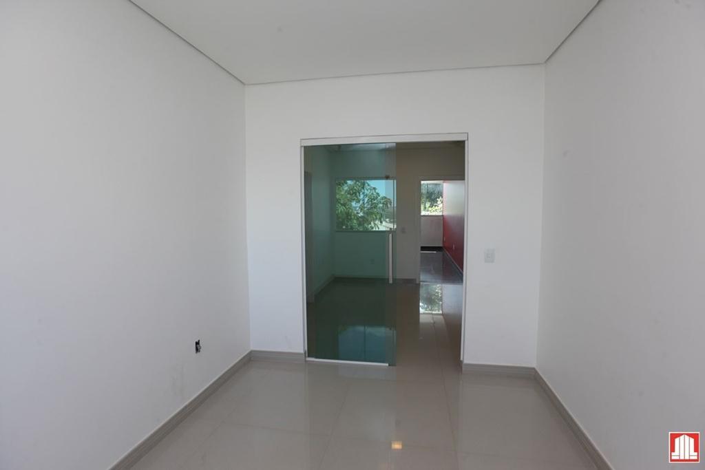 Casa em Condomínio, Riacho Fundo, 4 Quartos, 3 Vagas, 4 Suítes