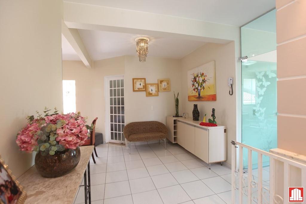 Casa em Condomínio, Região dos Lagos, 4 Quartos, 3 Vagas, 4 Suítes