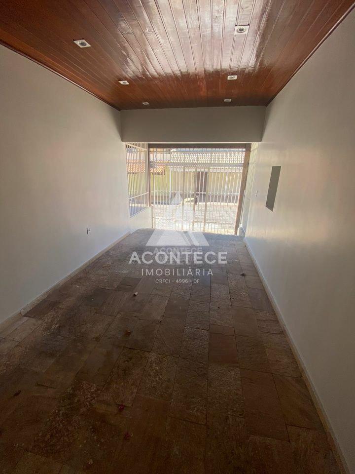 Casa, Asa Norte, 4 Quartos, 1 Vaga, 2 Suítes