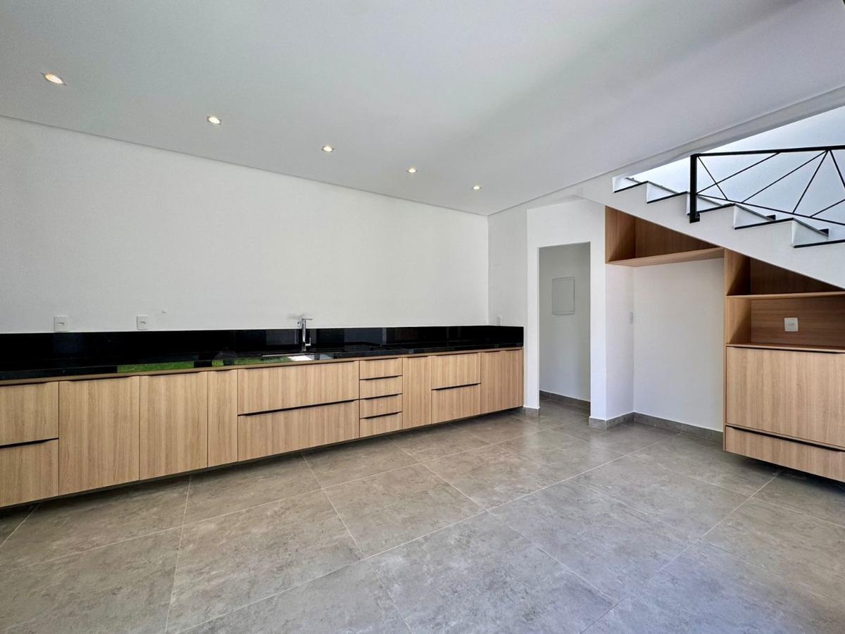 Casa, Guará II, 3 Quartos, 2 Vagas, 3 Suítes