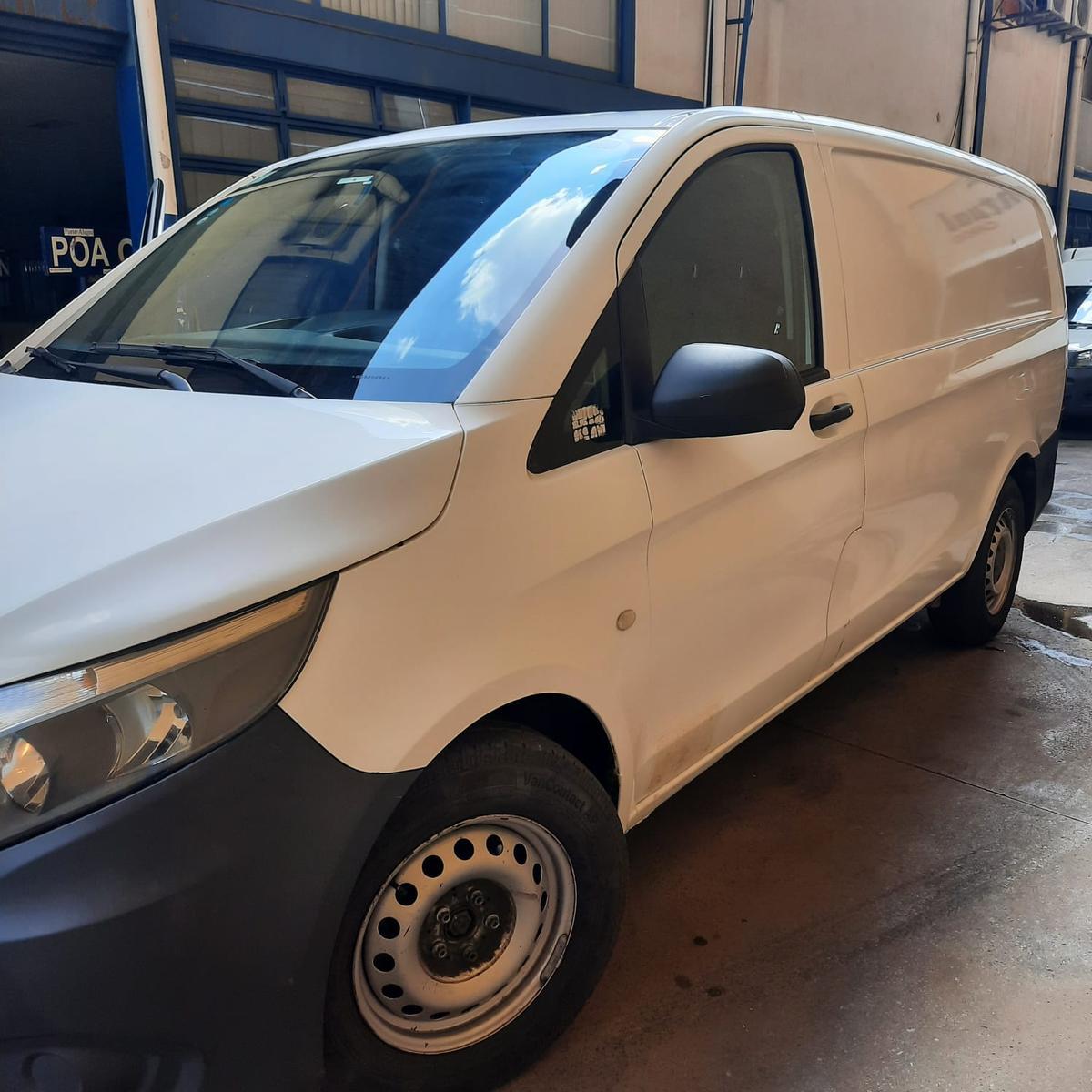Mercedes-benz Vito 111 CDI Furgão 1.6 Tb Diesel 4p Mec