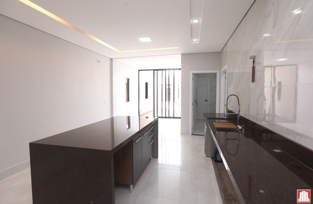 Casa, Vicente Pires, 3 Quartos, 4 Vagas, 3 Suítes