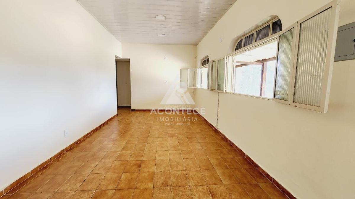 Casa, Taguatinga Sul, 2 Quartos, 4 Vagas