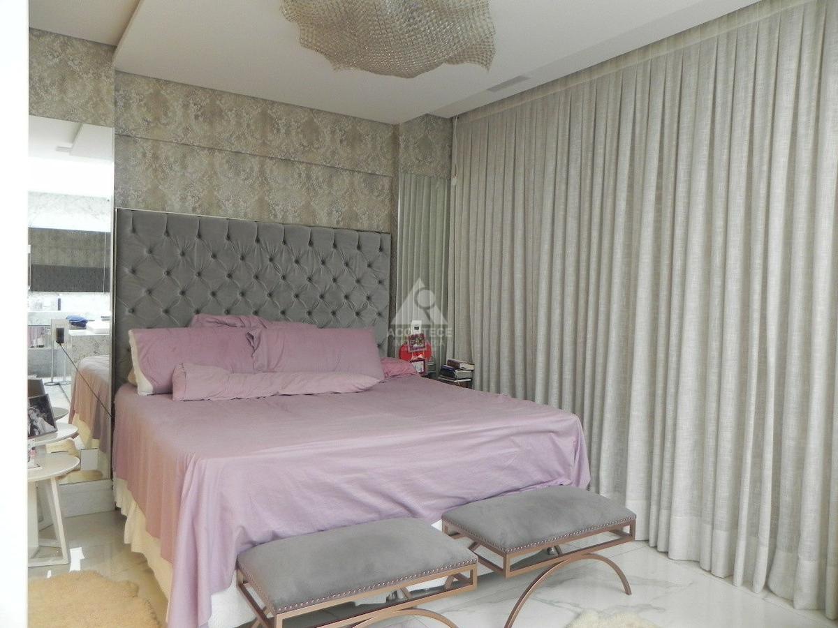 Apartamento, Zona Industrial, 4 Quartos, 3 Vagas, 4 Suítes