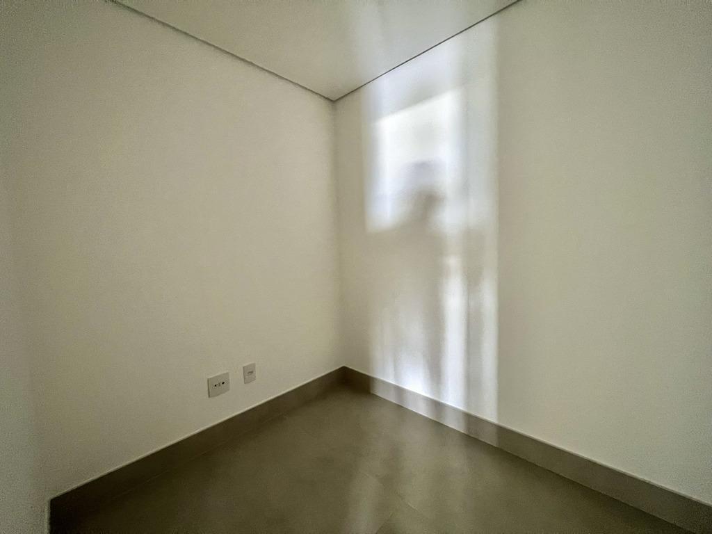 Apartamento, Sudoeste, 4 Quartos, 3 Vagas, 4 Suítes