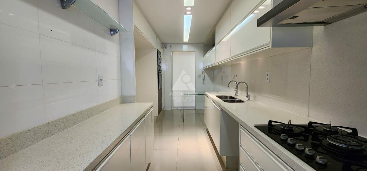 Apartamento, Noroeste, 3 Quartos, 4 Vagas, 3 Suítes