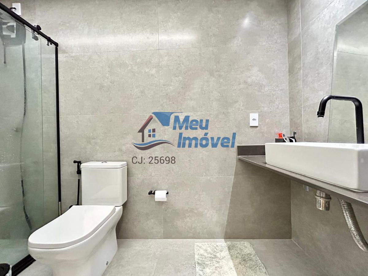 Casa em Condomínio, Setor Habitacional Vicente Pires, 3 Quartos, 4 Vagas, 3 Suítes