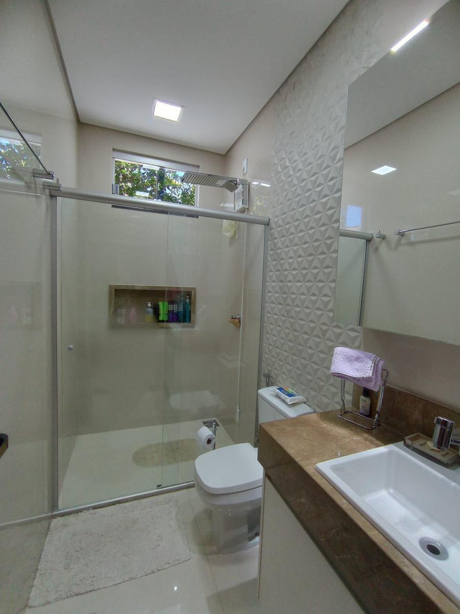 Casa em Condomínio, Brasília/Plano Piloto, 3 Quartos, 4 Vagas, 2 Suítes