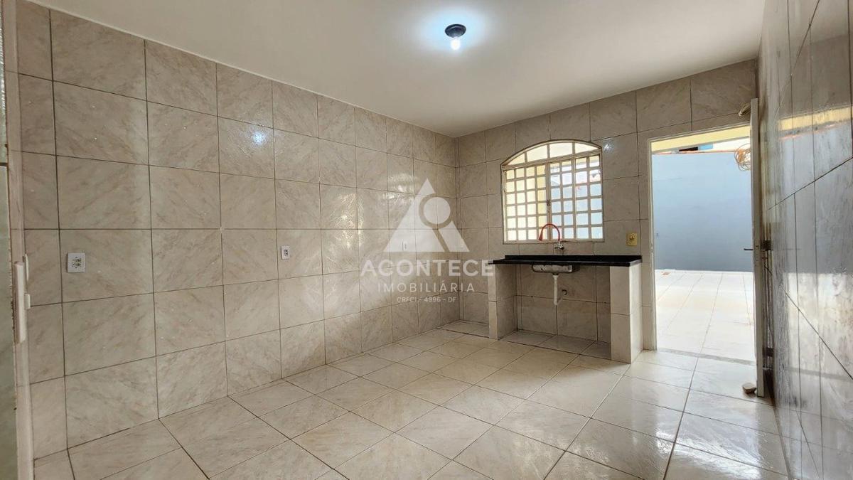 Casa em Condomínio, Residencial Santos Dumont, 4 Quartos, 2 Vagas, 1 Suíte