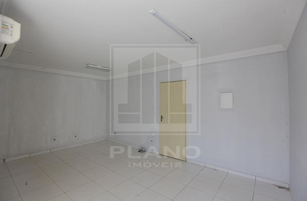 Sala, Asa Norte, 0 Quarto, 0 Vaga, 0 Suíte