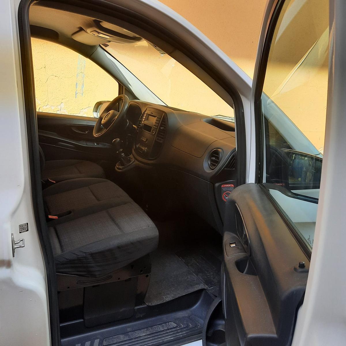 Mercedes-benz Vito 111 CDI Furgão 1.6 Tb Diesel 4p Mec