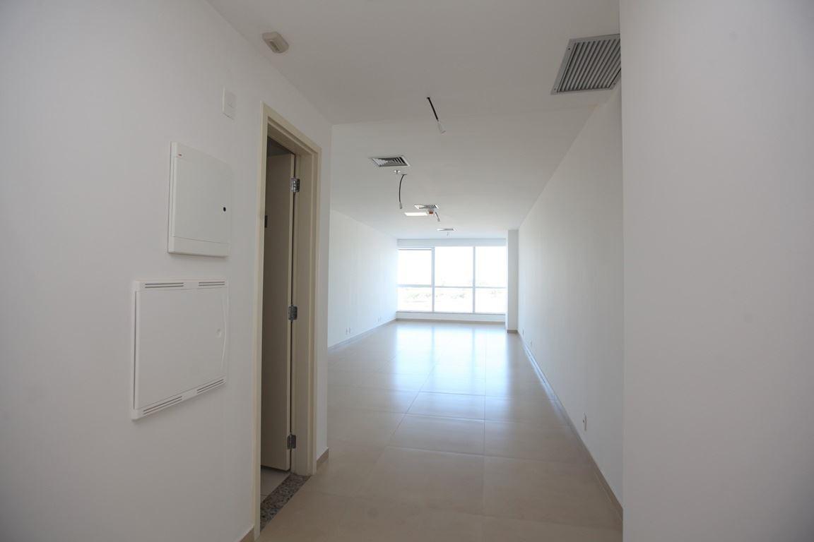 Sala, Asa Norte, 0 Quarto, 1 Vaga, 0 Suíte