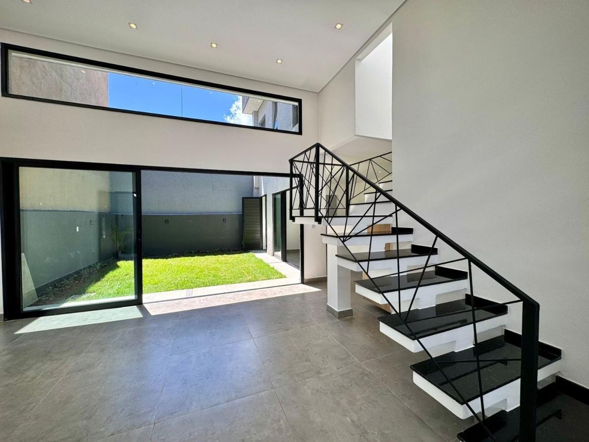 Casa, Guará II, 3 Quartos, 2 Vagas, 3 Suítes