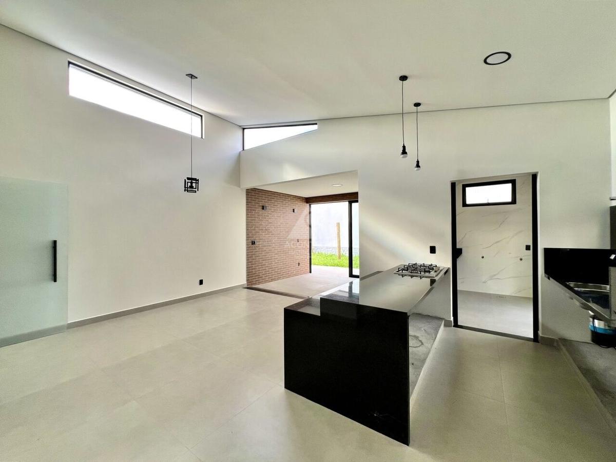 Casa, Granja do Torto, 3 Quartos, 4 Vagas, 1 Suíte