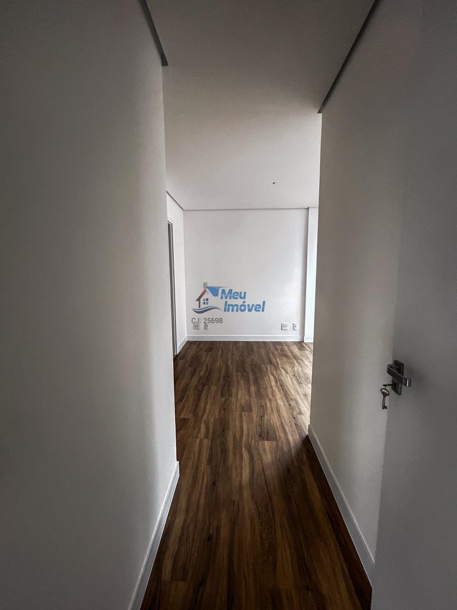 Apartamento, Zona Industrial, 3 Quartos, 2 Vagas, 1 Suíte