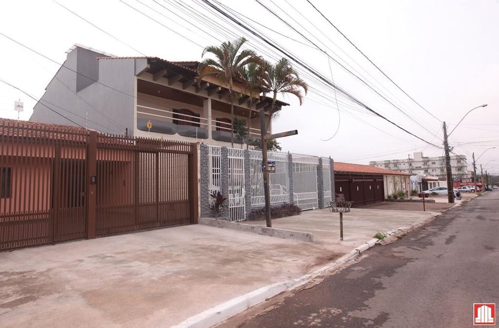 Casa, Taguatinga Norte, 9 Quartos, 8 Vagas, 6 Suítes