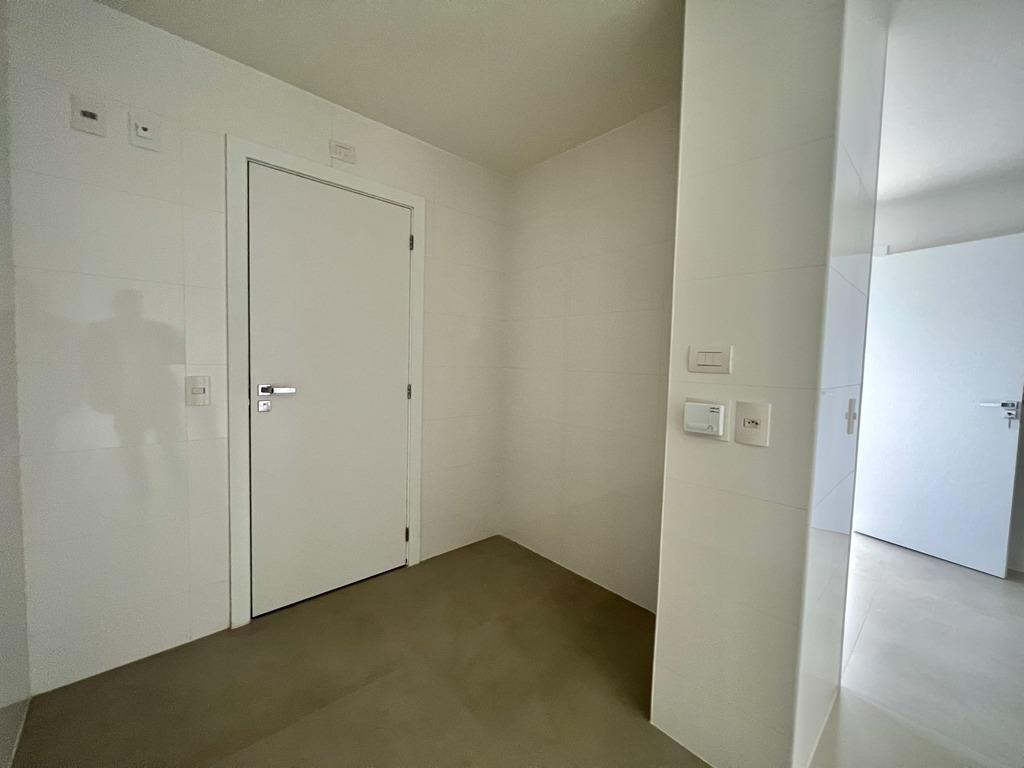 Apartamento, Sudoeste, 4 Quartos, 3 Vagas, 4 Suítes
