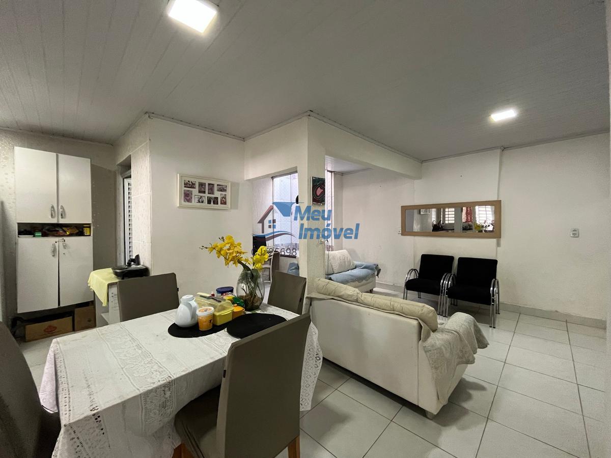 Casa, Candangolândia, 2 Quartos, 3 Vagas, 2 Suítes
