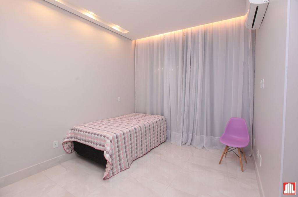 Casa, Vicente Pires, 3 Quartos, 4 Vagas, 3 Suítes