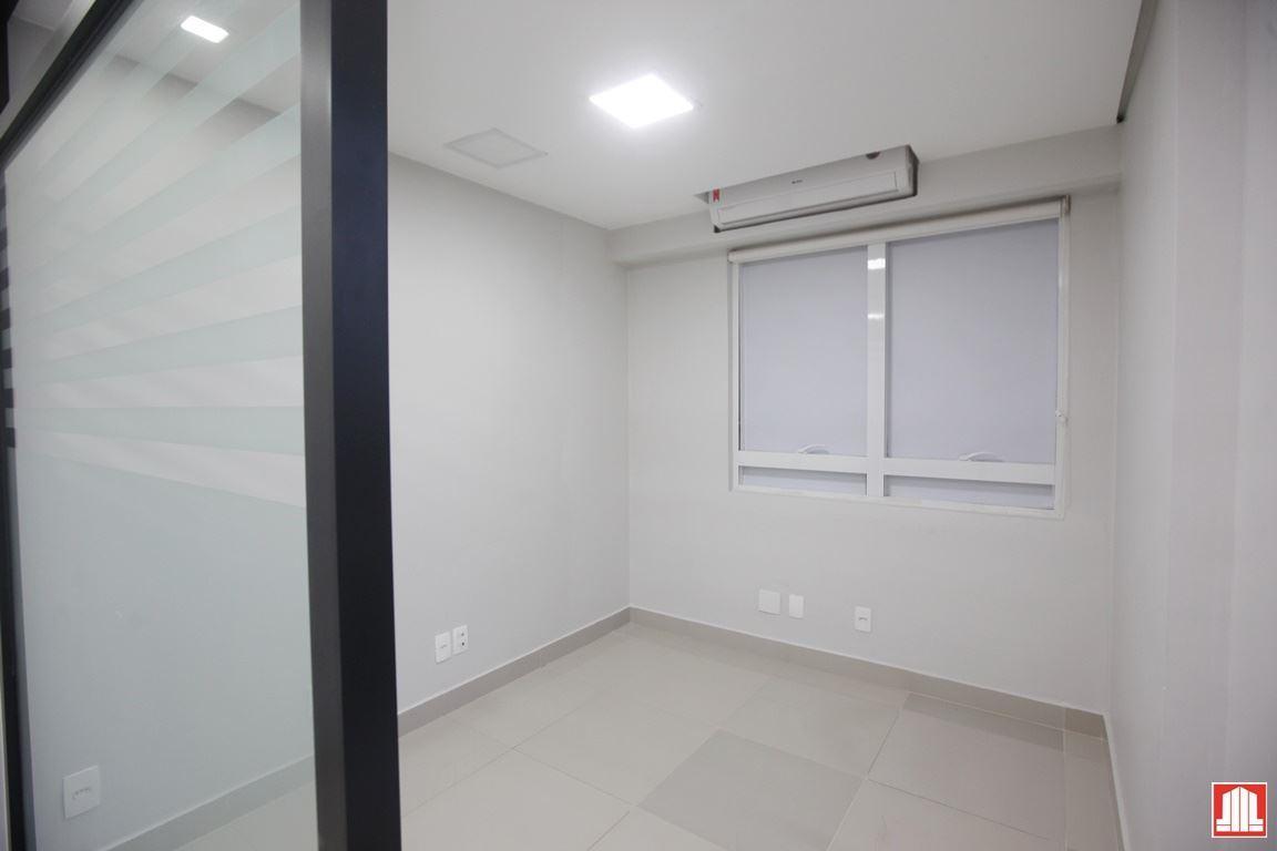 Sala, Norte, 0 Quarto, 5 Vagas, 0 Suíte