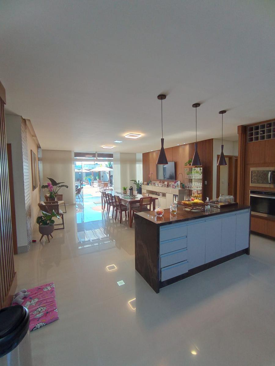 Casa em Condomínio, Brasília/Plano Piloto, 3 Quartos, 4 Vagas, 2 Suítes