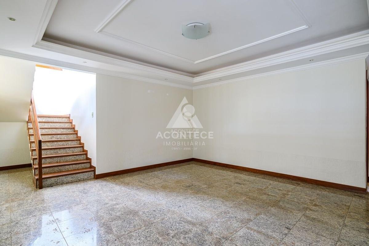 Casa, Lago Norte, 6 Quartos, 4 Vagas, 3 Suítes