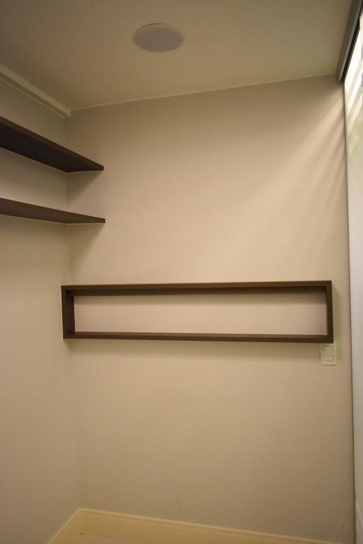 Sala, Sudoeste, 1 Vaga