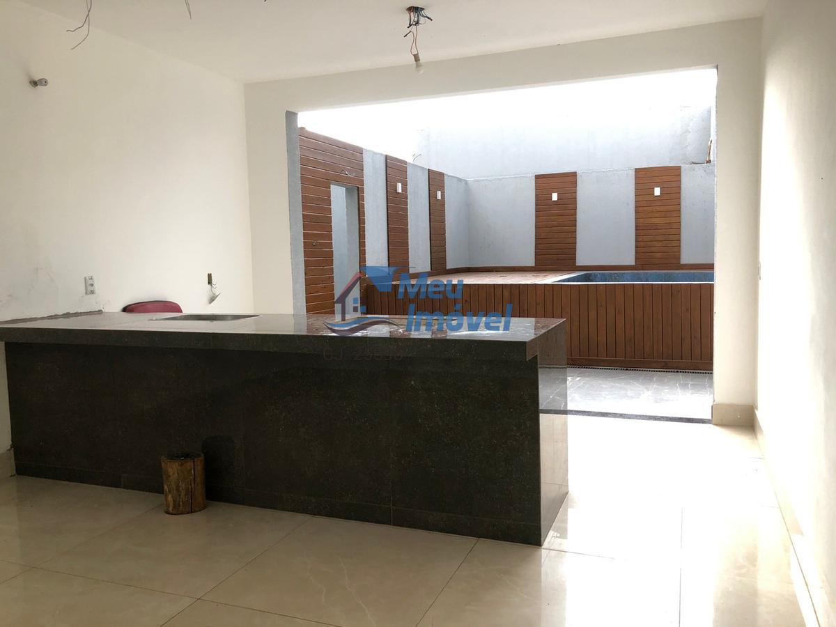 Casa, Taguatinga Norte, 4 Quartos, 2 Vagas, 1 Suíte