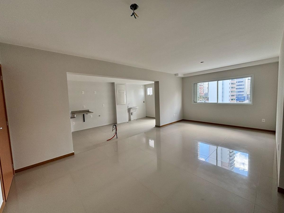 Apartamento, Norte, 3 Quartos, 2 Vagas, 1 Suíte