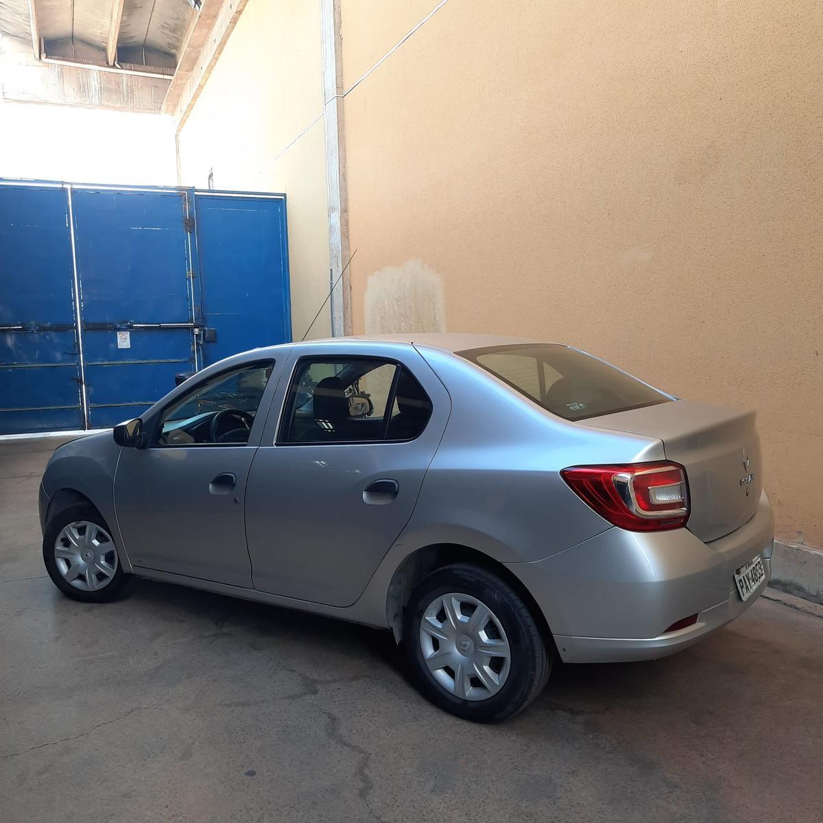 Renault Logan Authentique Flex 1.0 12v 4p