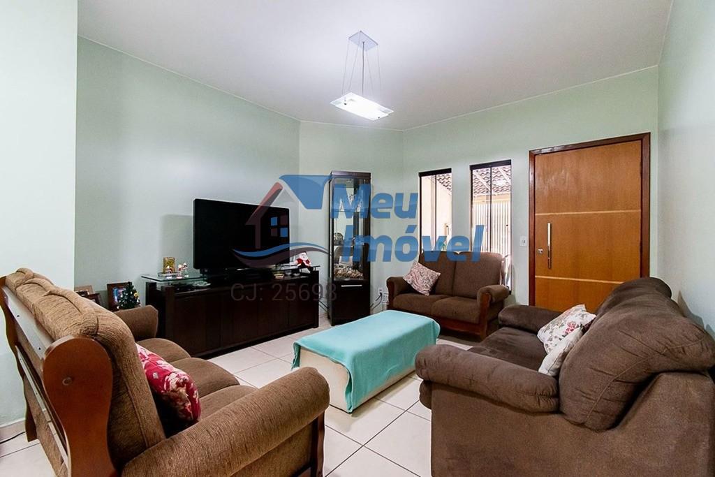 Casa, Guará I, 3 Quartos, 3 Vagas, 1 Suíte