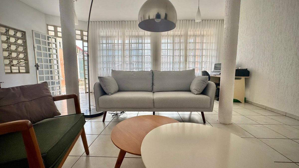 Casa, Guará II, 4 Quartos, 2 Vagas, 1 Suíte