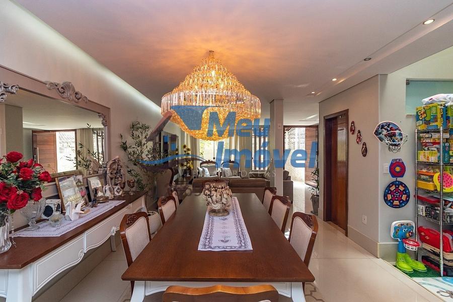 Casa, Núcleo Bandeirante, 3 Quartos, 2 Vagas, 3 Suítes