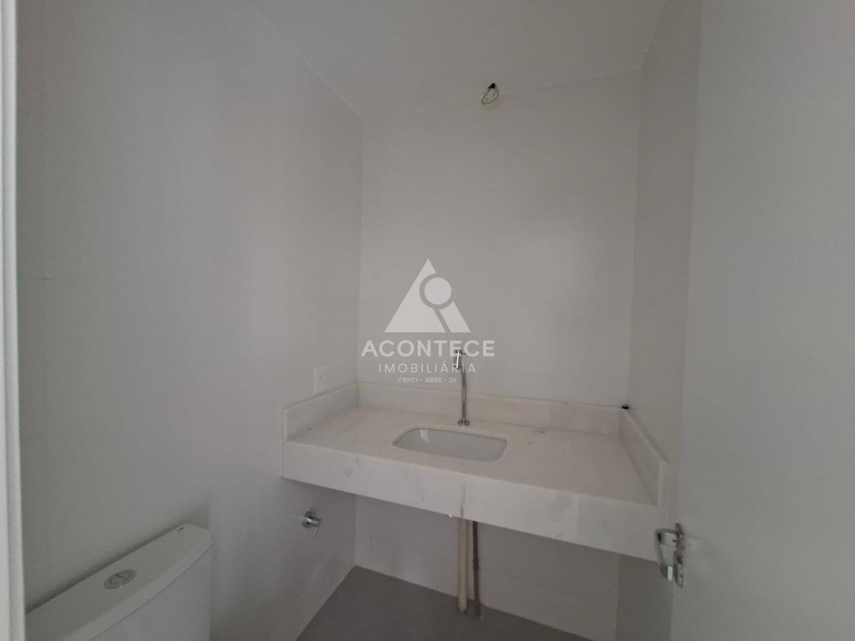 Apartamento, Norte, 4 Quartos, 2 Vagas, 3 Suítes