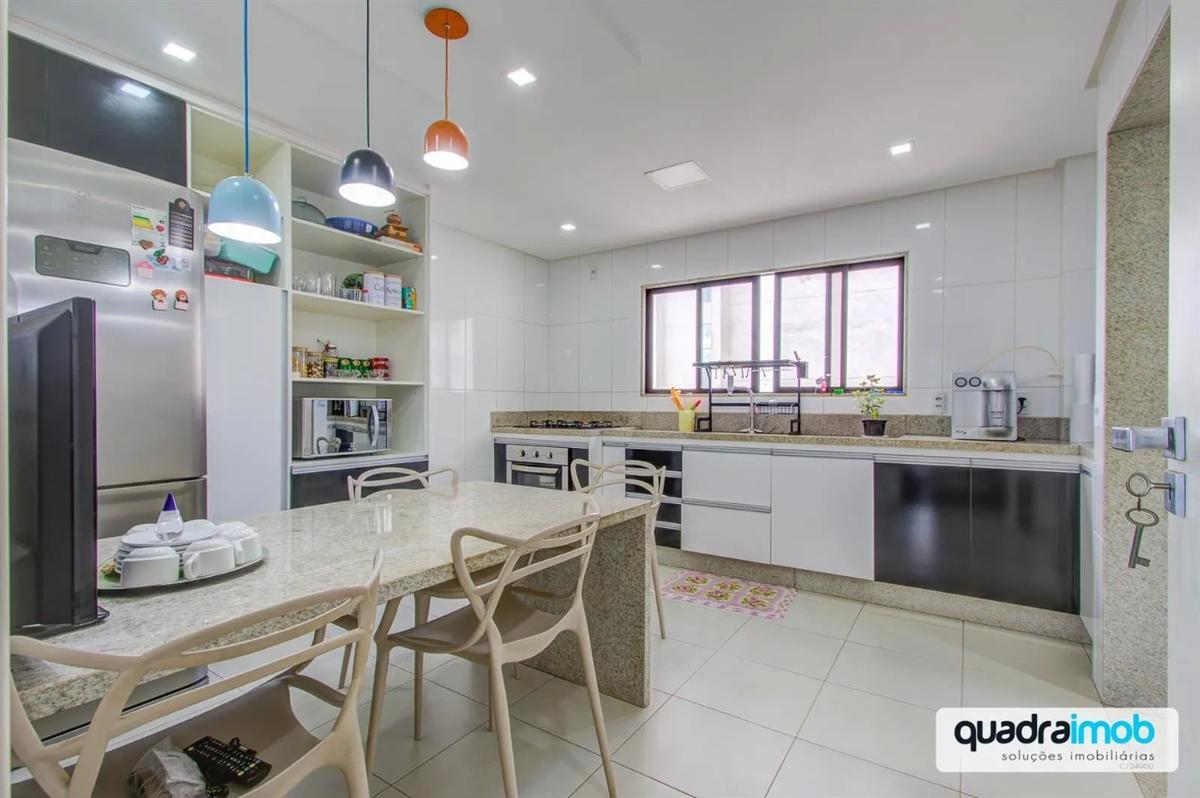 Apartamento, Norte, 4 Quartos, 2 Vagas, 2 Suítes