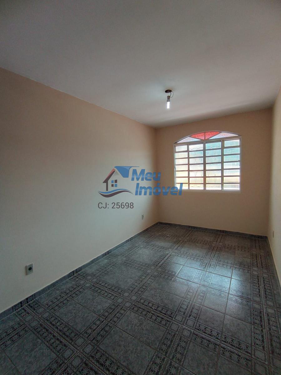 Casa, Ceilândia Norte, 5 Quartos, 4 Vagas, 0 Suíte