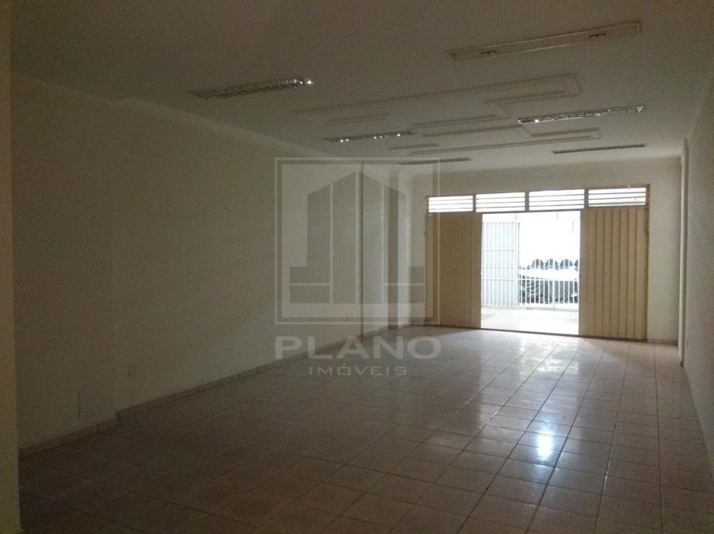 Loja, Asa Norte, 0 Quarto, 0 Vaga, 0 Suíte