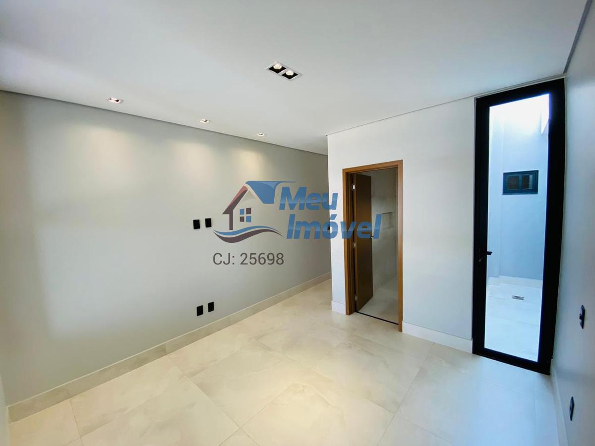 Casa em Condomínio, Brasília/Plano Piloto, 3 Quartos, 4 Vagas, 3 Suítes