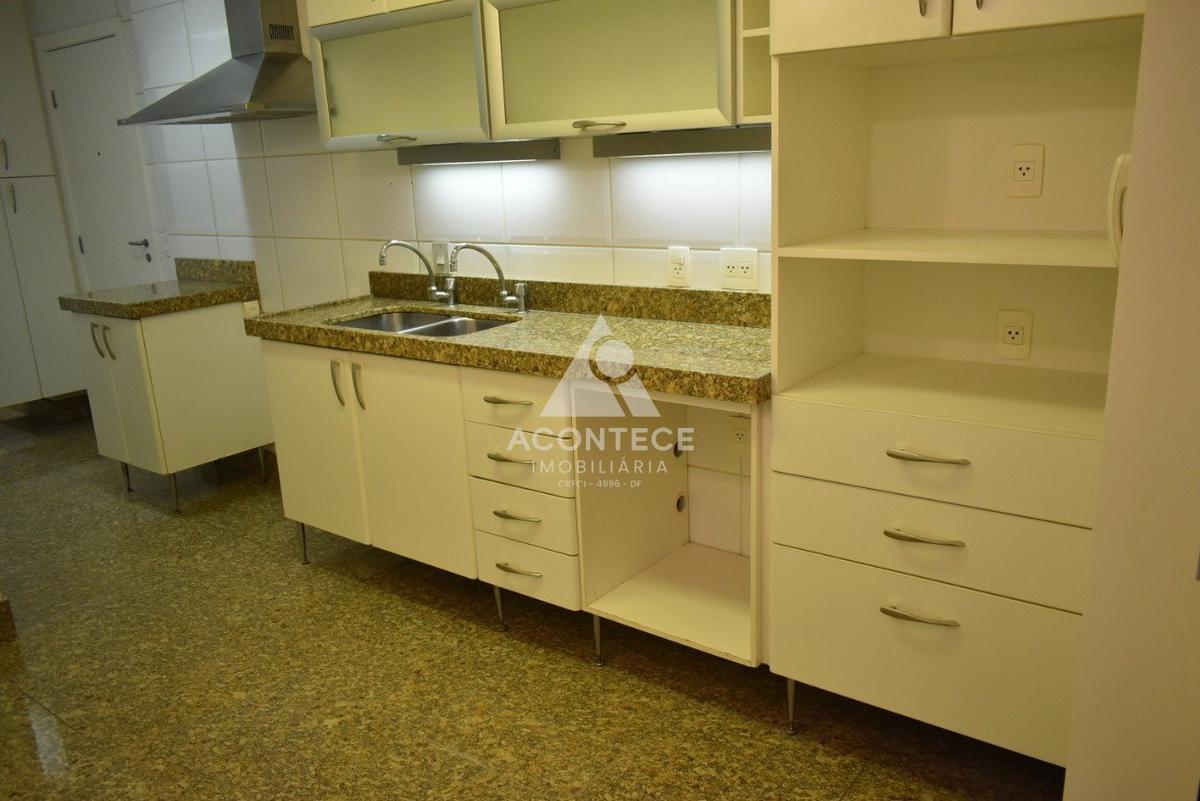 Apartamento, Sudoeste, 4 Quartos, 2 Vagas, 2 Suítes