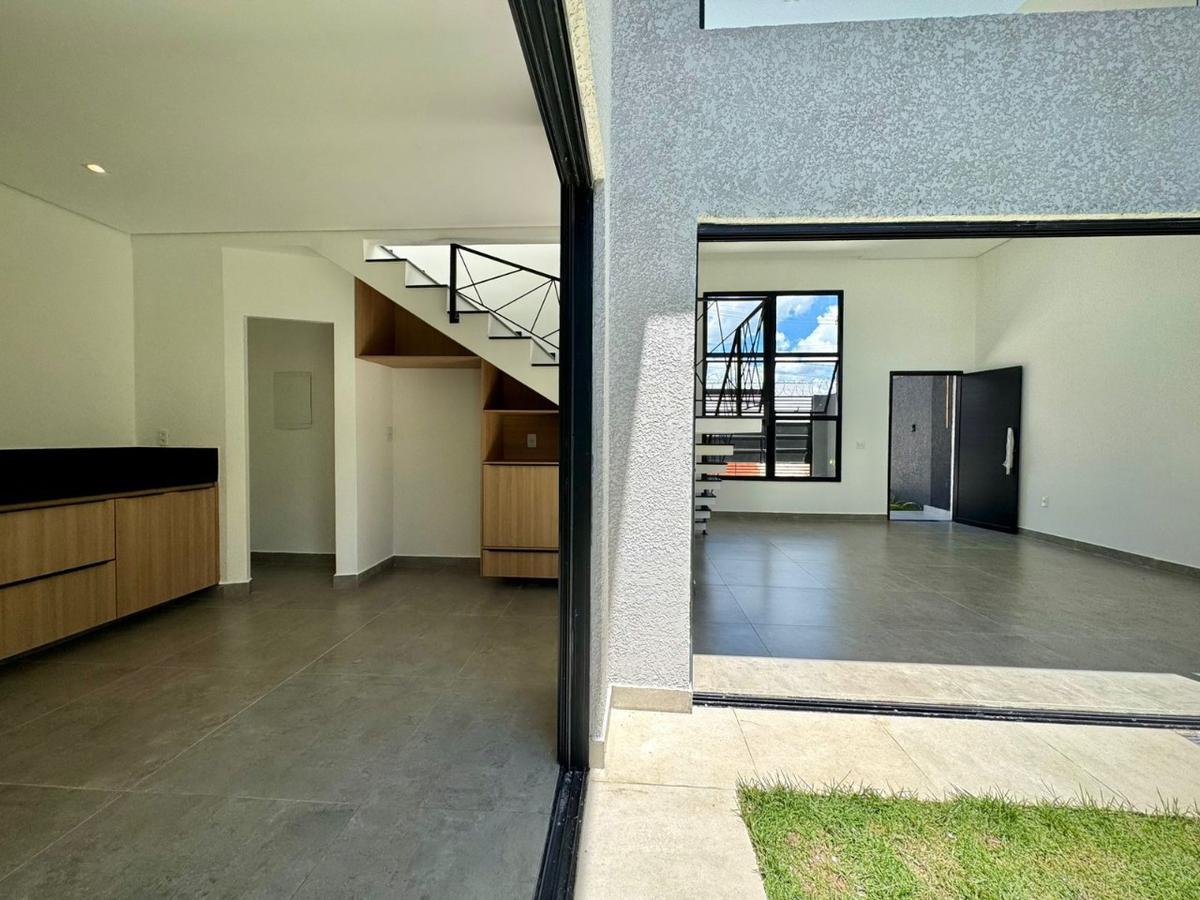 Casa, Guará II, 3 Quartos, 2 Vagas, 3 Suítes