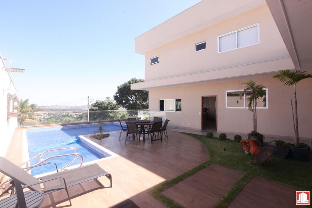 Casa em Condomínio, Região dos Lagos, 5 Quartos, 4 Vagas, 4 Suítes