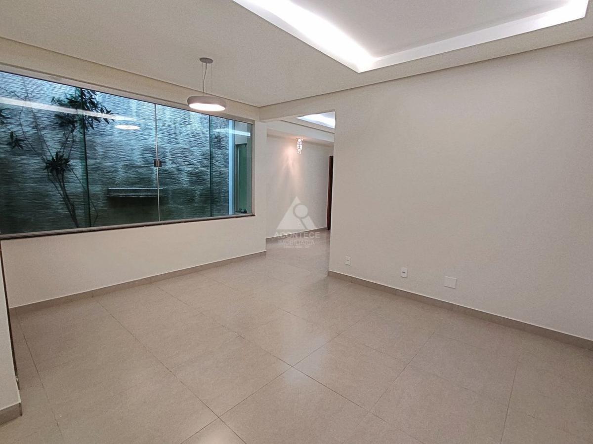Casa, Guará II, 4 Quartos, 4 Vagas, 3 Suítes