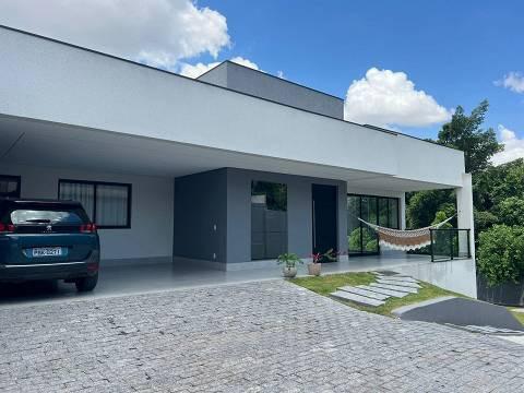 Casa em Condomínio, Brasília/Plano Piloto, 3 Quartos, 4 Vagas, 3 Suítes